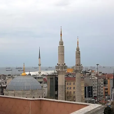 Aksaray Hotel *